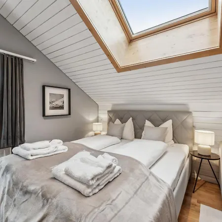 Book2stay - Retro-alpin * Laax